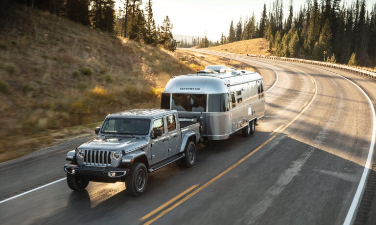 2023 Jeep Gladiator Exterior Towing Trailer