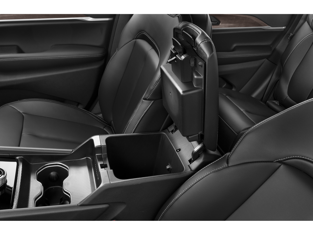 2027 Jeep Grand Cherokee Altitude