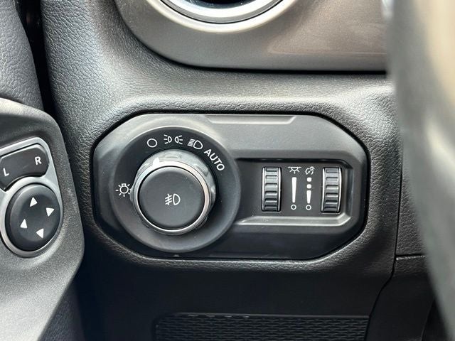 2018 Jeep All-New Wrangler Unlimited Sahara - Photo 28