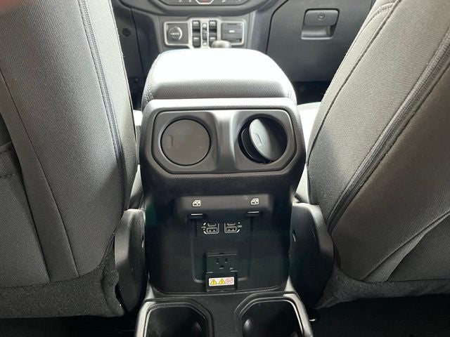 2018 Jeep All-New Wrangler Unlimited Sahara - Photo 32
