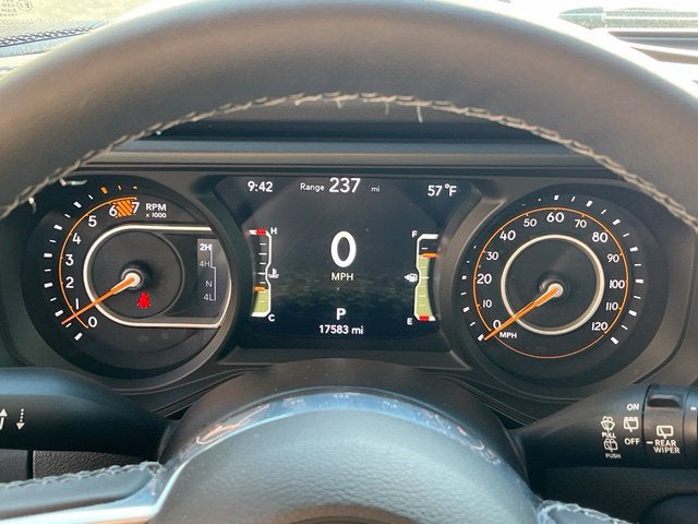 2026 Jeep Wrangler 4-Door Sahara - Photo 24