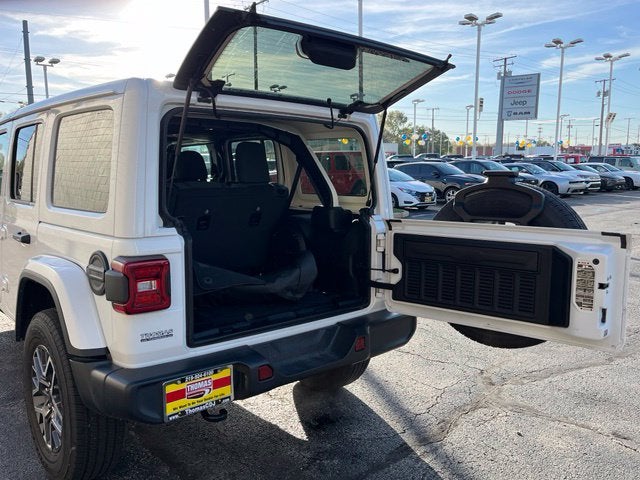 2026 Jeep Wrangler 4-Door Sahara - Photo 6