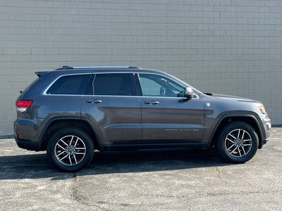 2020 Jeep Grand Cherokee Laredo