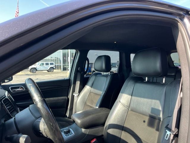 2020 Jeep Grand Cherokee Laredo