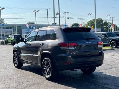 2020 Jeep Grand Cherokee Laredo