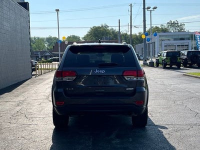 2020 Jeep Grand Cherokee Laredo