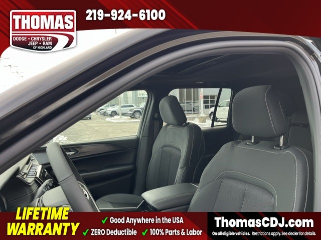 2025 Jeep Grand Cherokee Base