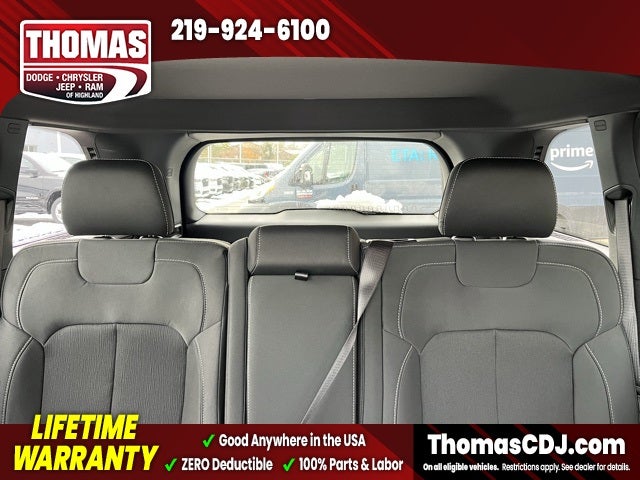 2025 Jeep Grand Cherokee Base