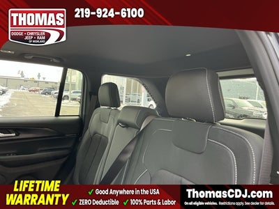 2025 Jeep Grand Cherokee Base