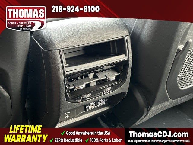 2025 Jeep Grand Cherokee Base