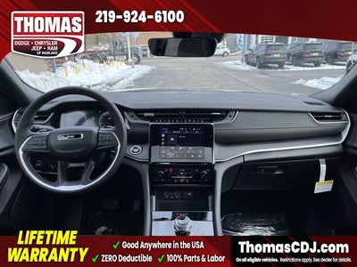 2025 Jeep Grand Cherokee Base