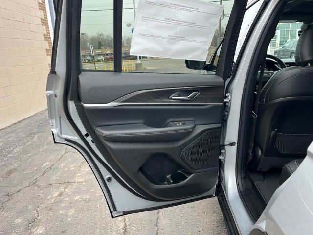 2026 Jeep Grand Cherokee Laredo