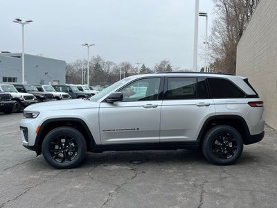 2026 Jeep Grand Cherokee Laredo