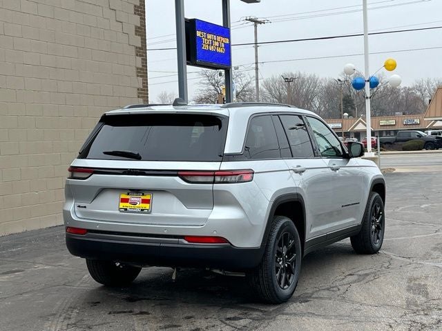 2026 Jeep Grand Cherokee Laredo