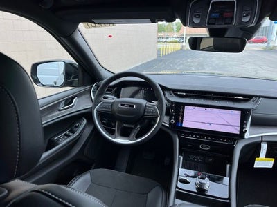 2026 Jeep Grand Cherokee Laredo Altitude