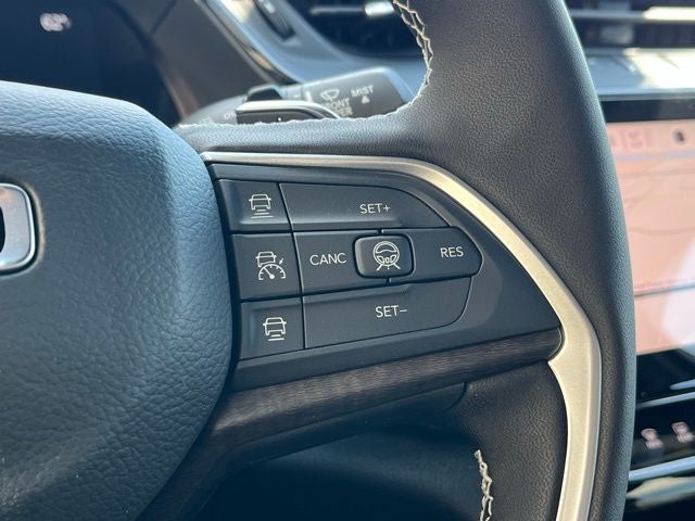 2026 Jeep Grand Cherokee Laredo Altitude