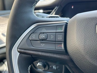 2026 Jeep Grand Cherokee Laredo Altitude