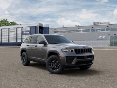 2026 Jeep Grand Cherokee Laredo Altitude