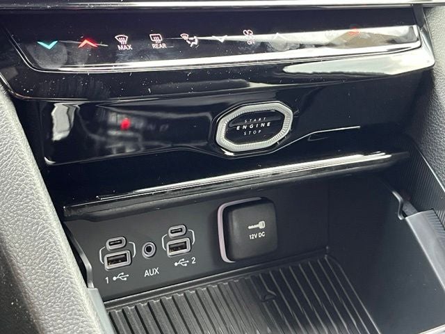 2027 Jeep Grand Cherokee Altitude