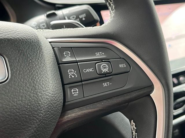 2027 Jeep Grand Cherokee Altitude