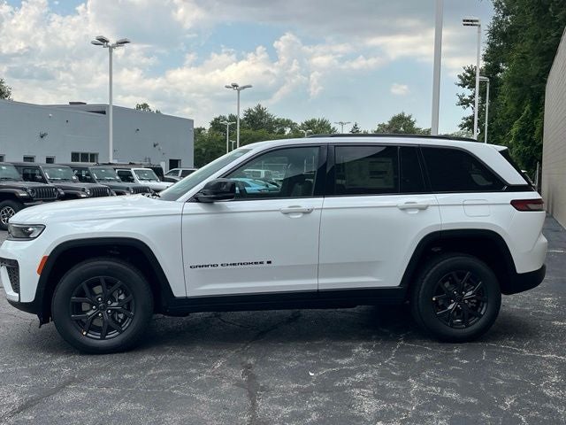 2027 Jeep Grand Cherokee Altitude