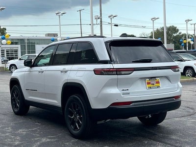 2027 Jeep Grand Cherokee Altitude