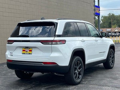2027 Jeep Grand Cherokee Altitude