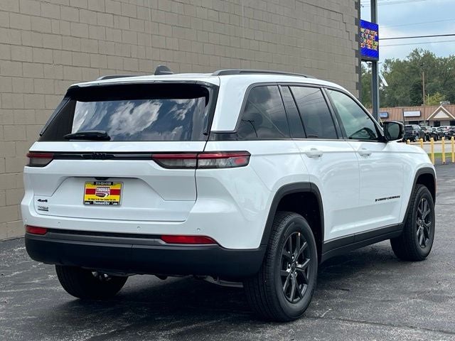 2027 Jeep Grand Cherokee Altitude