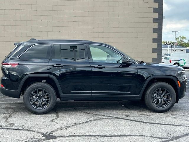 2027 Jeep Grand Cherokee Altitude