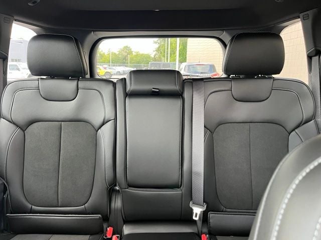 2027 Jeep Grand Cherokee Altitude