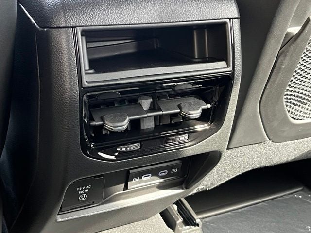 2027 Jeep Grand Cherokee Altitude