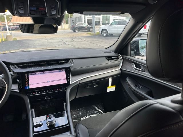 2027 Jeep Grand Cherokee Altitude