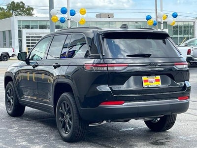 2027 Jeep Grand Cherokee Altitude