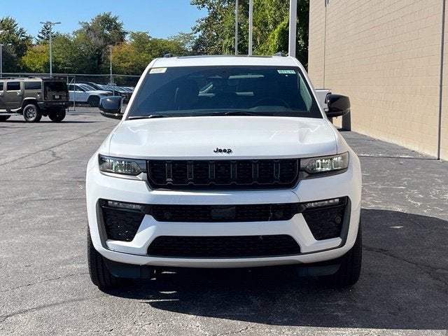 2027 Jeep Grand Cherokee Limited Reserve