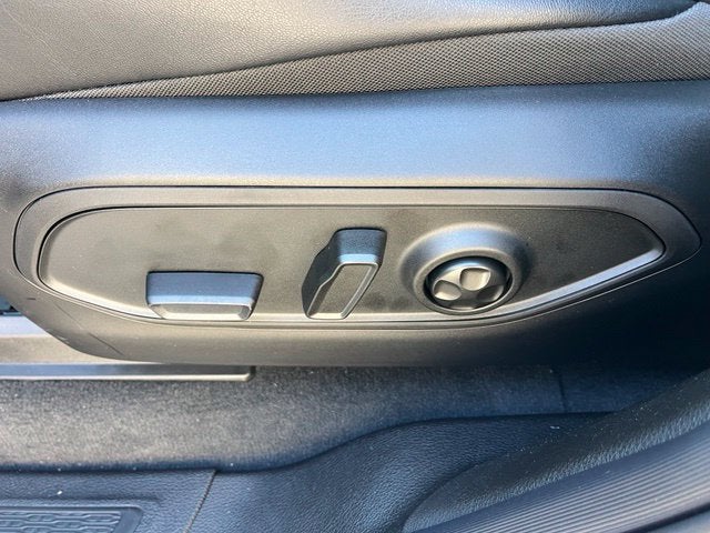 2027 Jeep Grand Cherokee Limited Reserve