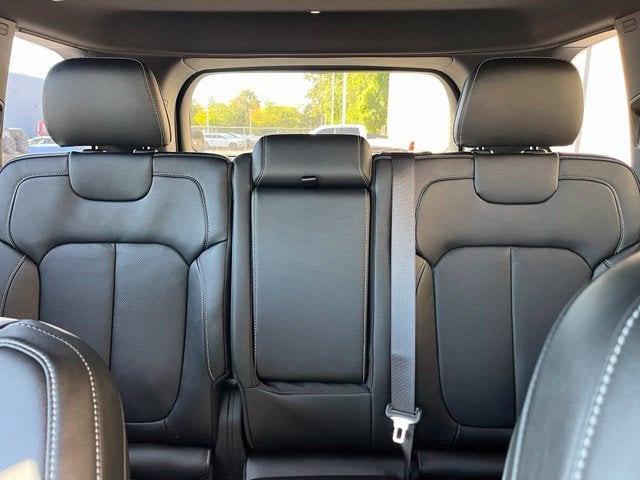 2027 Jeep Grand Cherokee Limited Reserve