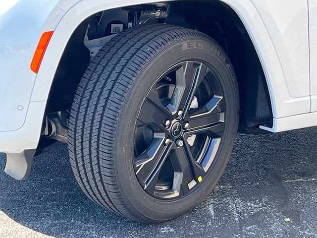 2027 Jeep Grand Cherokee Limited Reserve