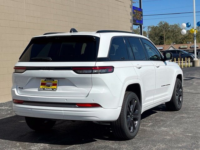 2027 Jeep Grand Cherokee Limited Reserve
