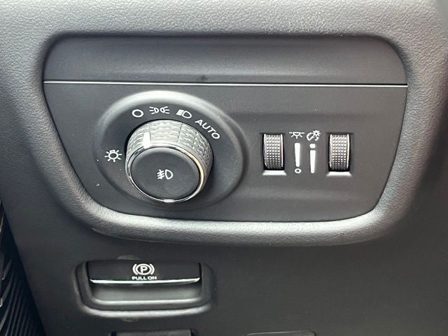 2027 Jeep Grand Cherokee Summit