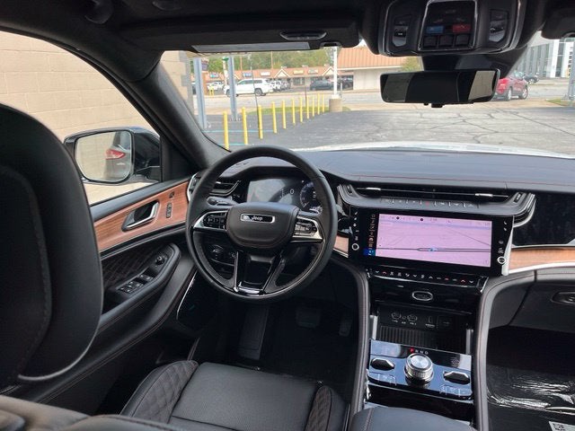 2027 Jeep Grand Cherokee Summit