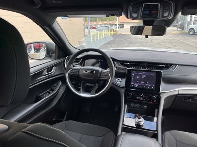 2025 Jeep Grand Cherokee L Laredo x