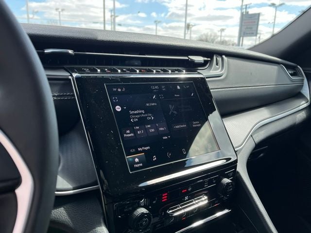 2026 Jeep Grand Cherokee L Laredo