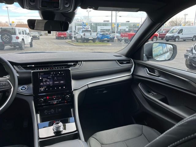 2026 Jeep Grand Cherokee L Laredo