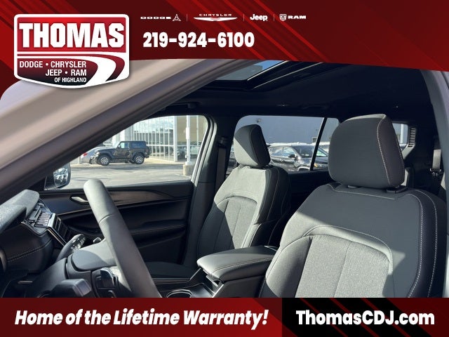 2025 Jeep Grand Cherokee L Laredo