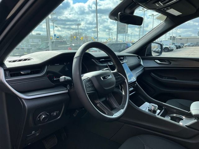 2026 Jeep Grand Cherokee L Laredo