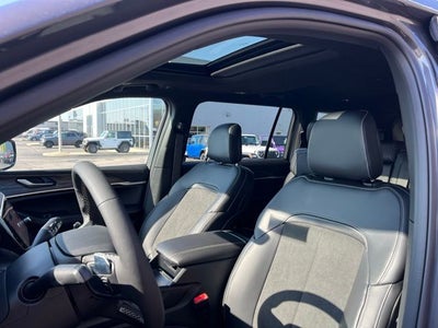 2026 Jeep Grand Cherokee L Laredo