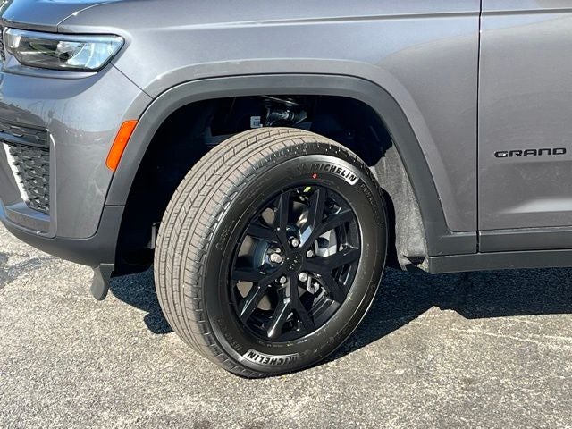 2026 Jeep Grand Cherokee L Laredo