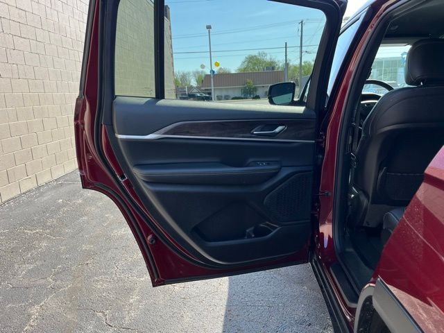 2026 Jeep Grand Cherokee L Laredo