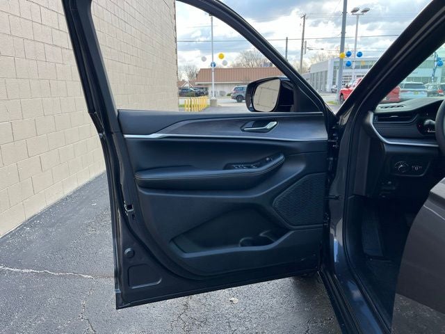 2026 Jeep Grand Cherokee L Laredo