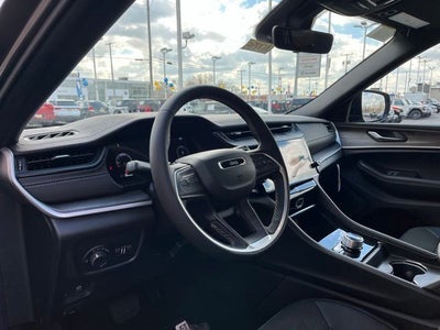 2026 Jeep Grand Cherokee L Laredo